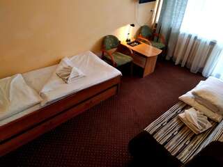 Курортные отели OW Gwarek Устроне-Морске Двухместный номер с 2 отдельными кроватями-1